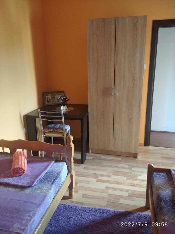 Buric Rooms Niksic Exterior photo
